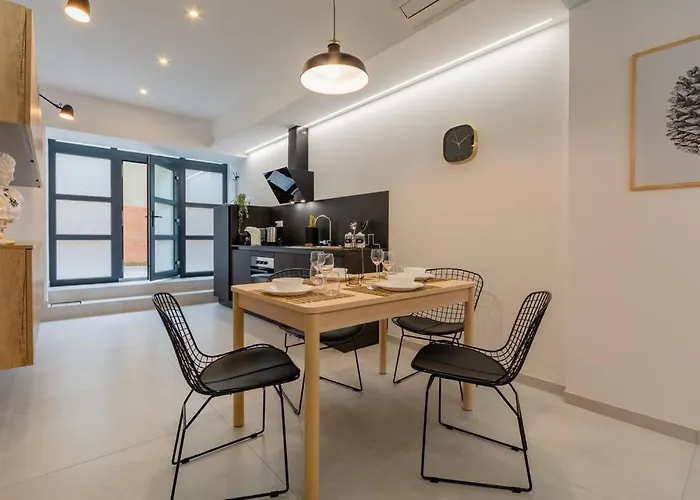 Apartment Battle Kitchen Loft *